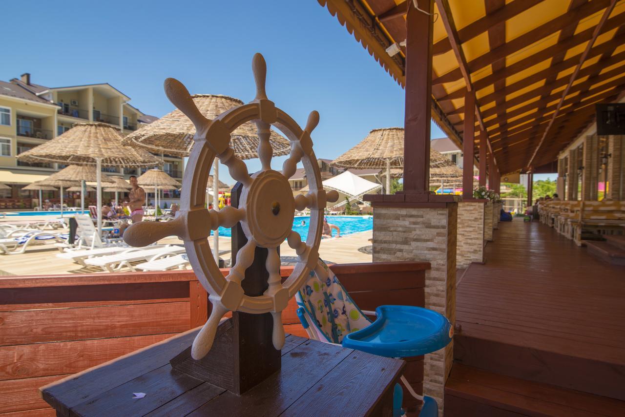 Kovcheg Hotel Zatoka Ngoại thất bức ảnh