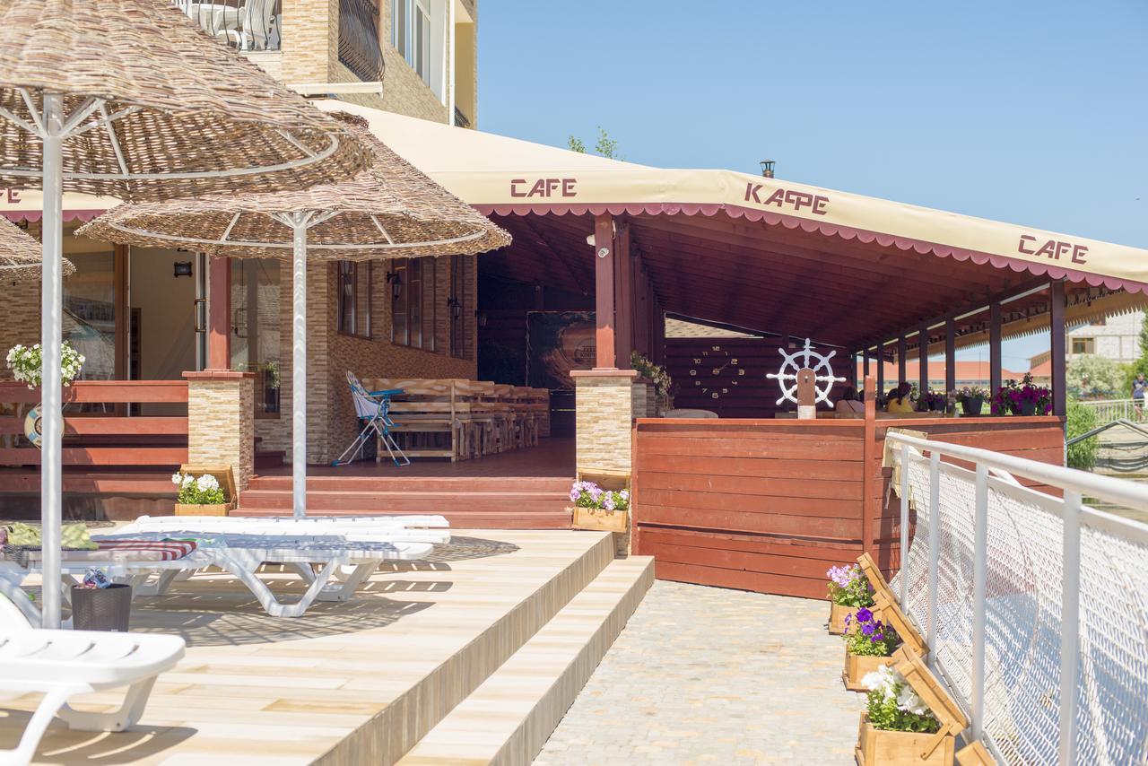 Kovcheg Hotel Zatoka Ngoại thất bức ảnh