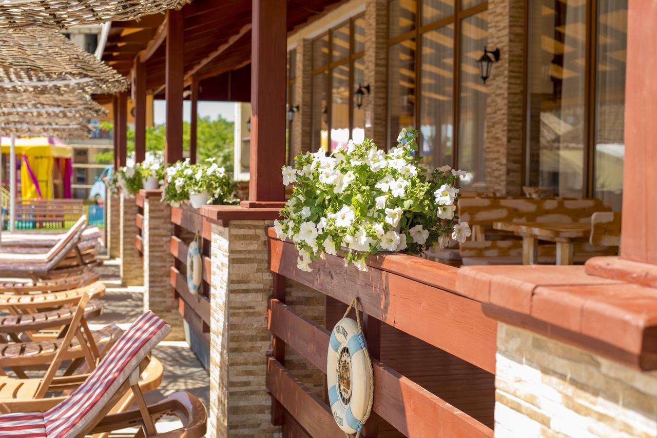 Kovcheg Hotel Zatoka Ngoại thất bức ảnh