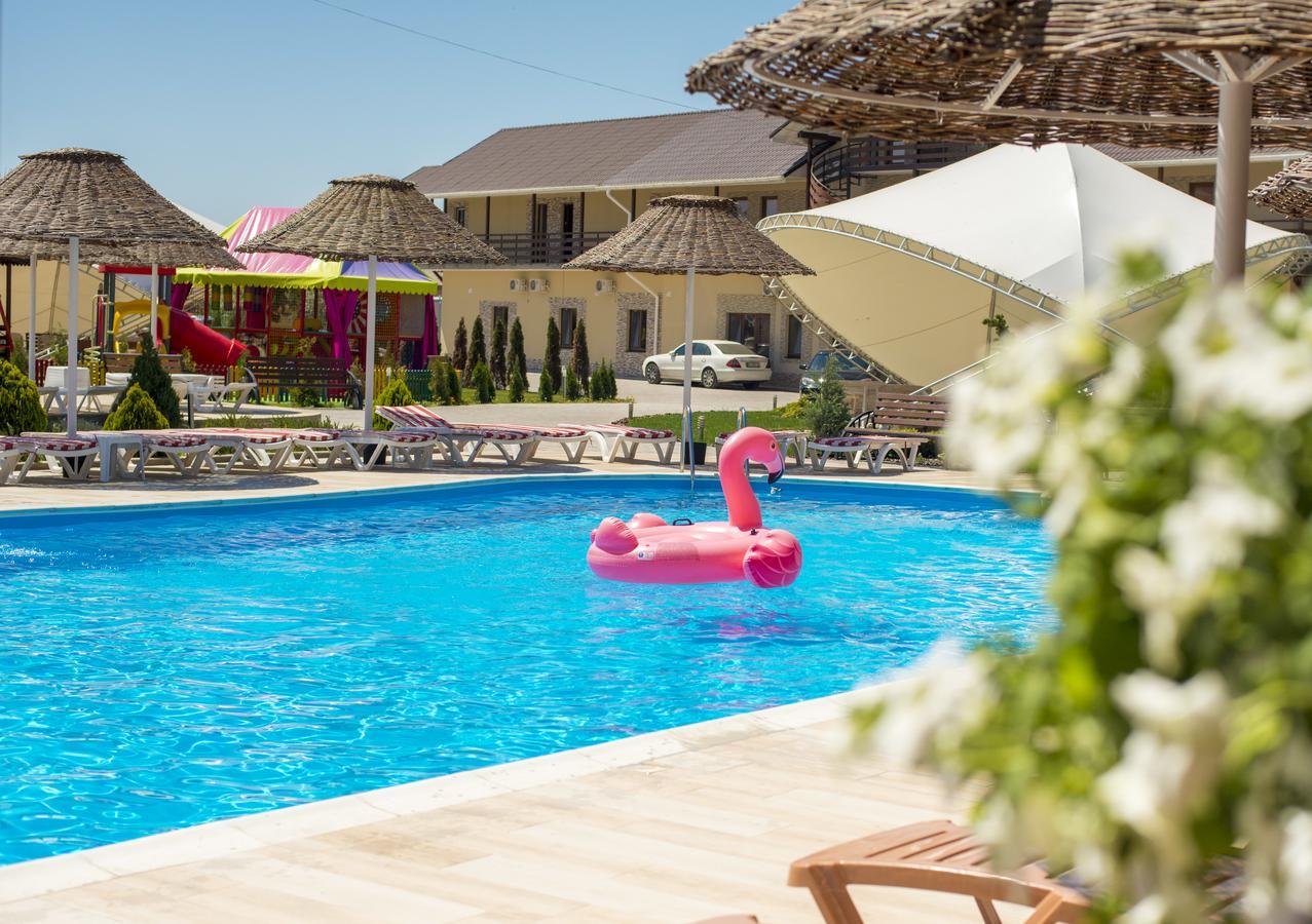Kovcheg Hotel Zatoka Ngoại thất bức ảnh